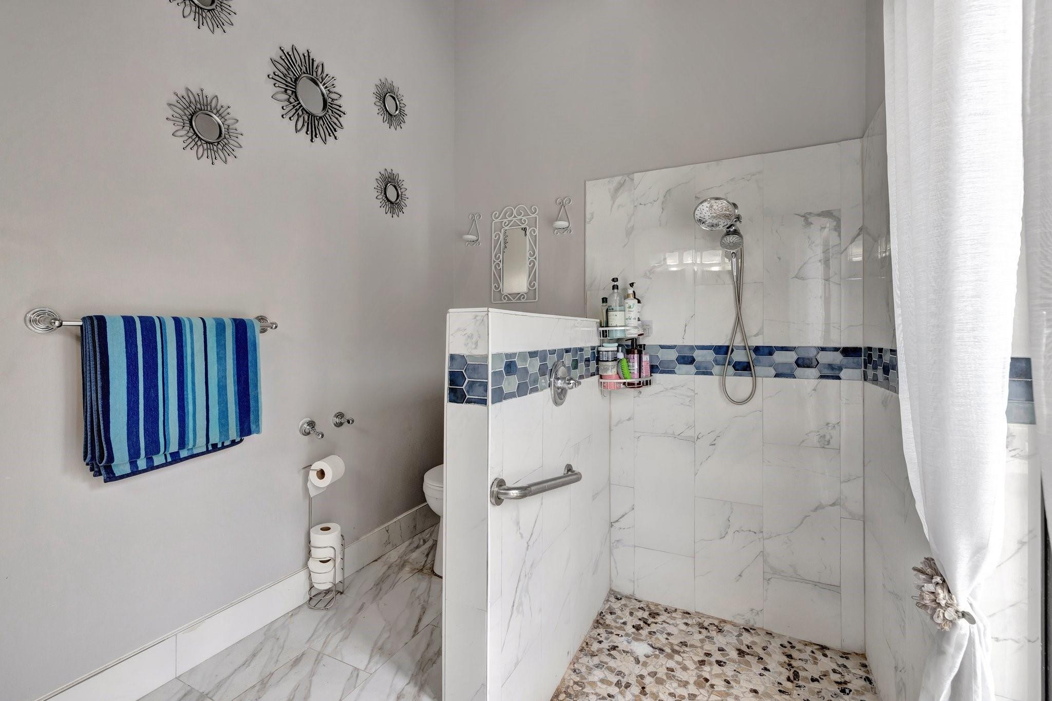 Boulevard Woods East 108- - Residential