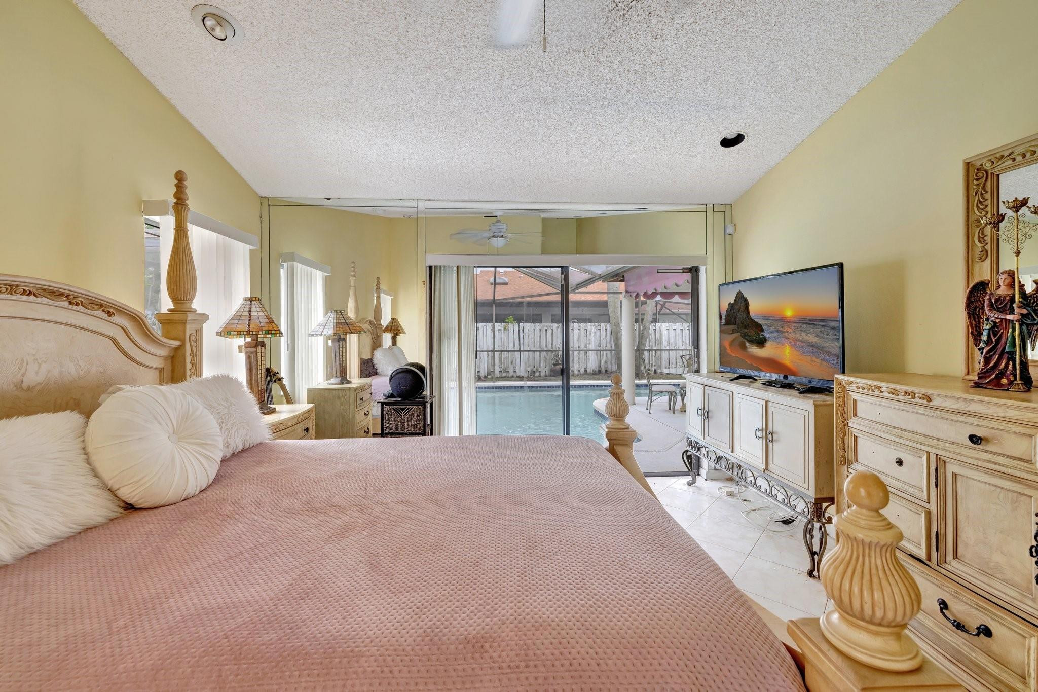 Boulevard Woods East 108- - Residential