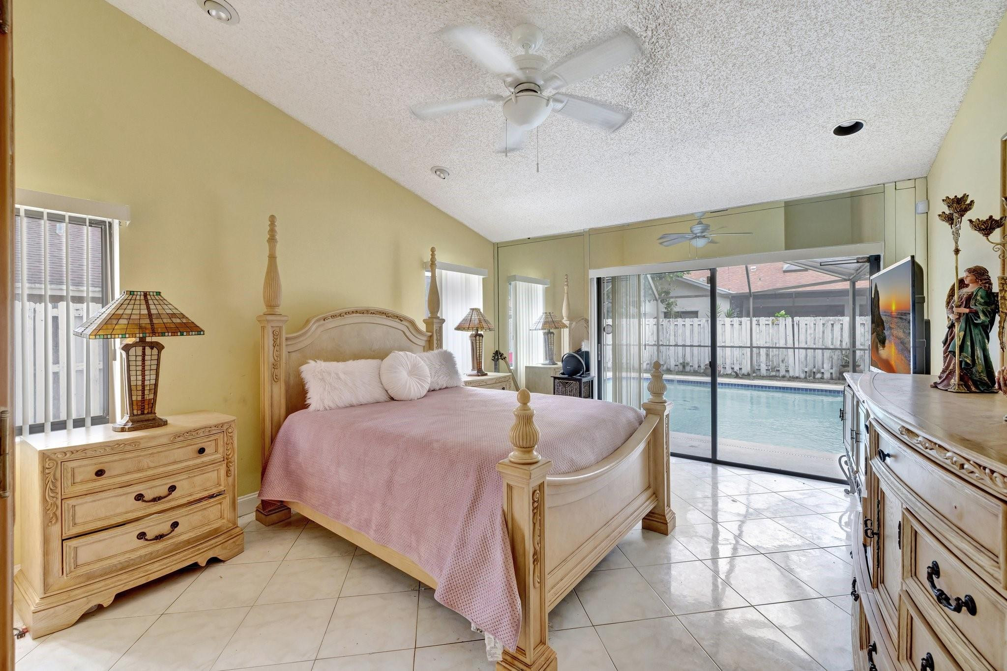 Boulevard Woods East 108- - Residential