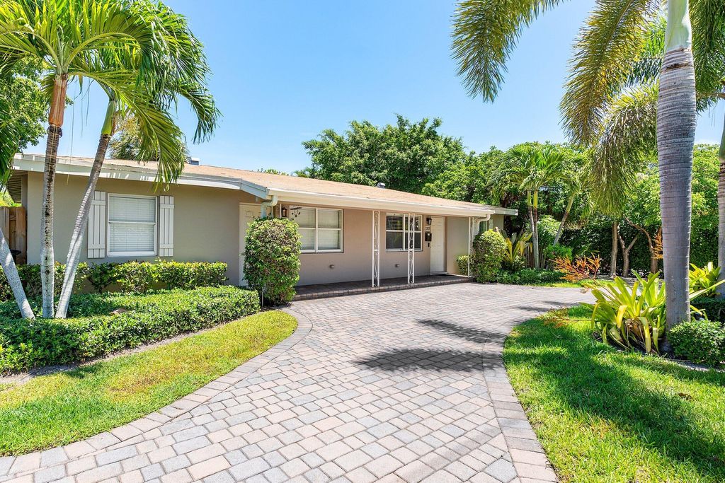 Photo of 201 George Bush Boulevard #203, Delray Beach, FL 33444 (MLS # R11159159)