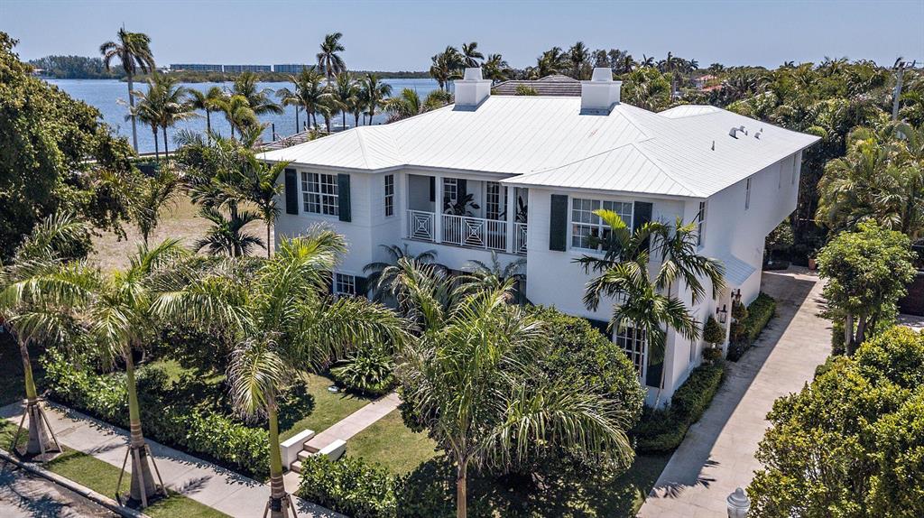 EDGEWATER - Residential