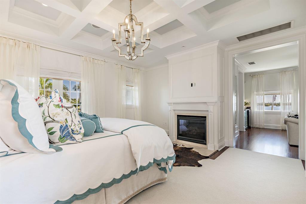 EDGEWATER - Residential