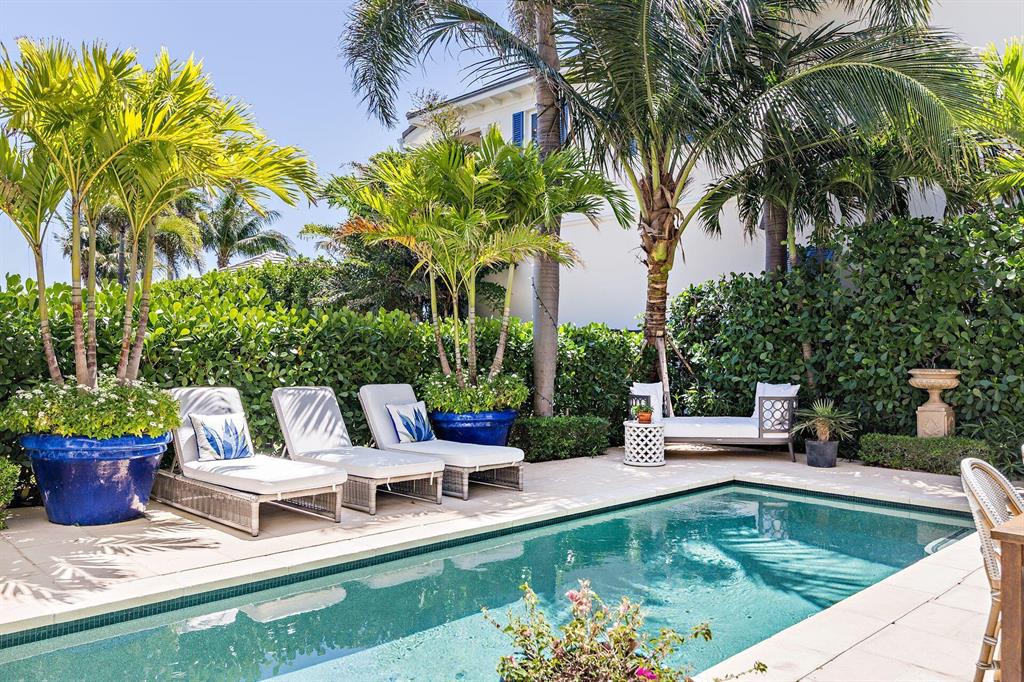 EDGEWATER - Residential