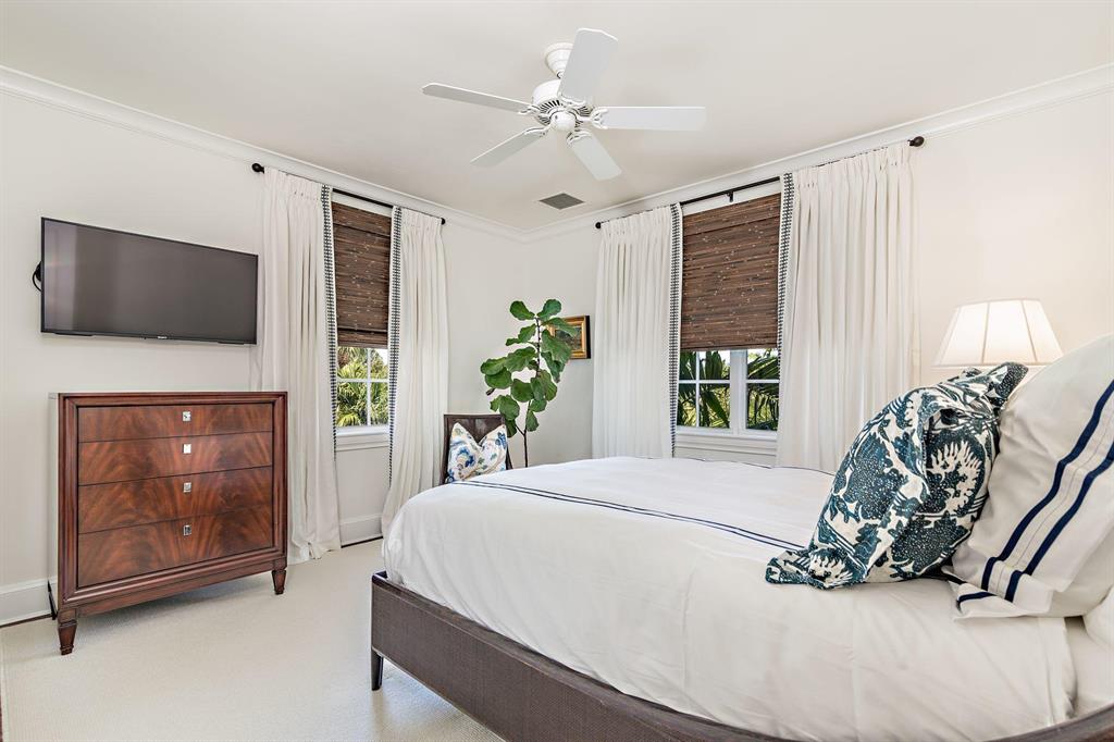 EDGEWATER - Residential