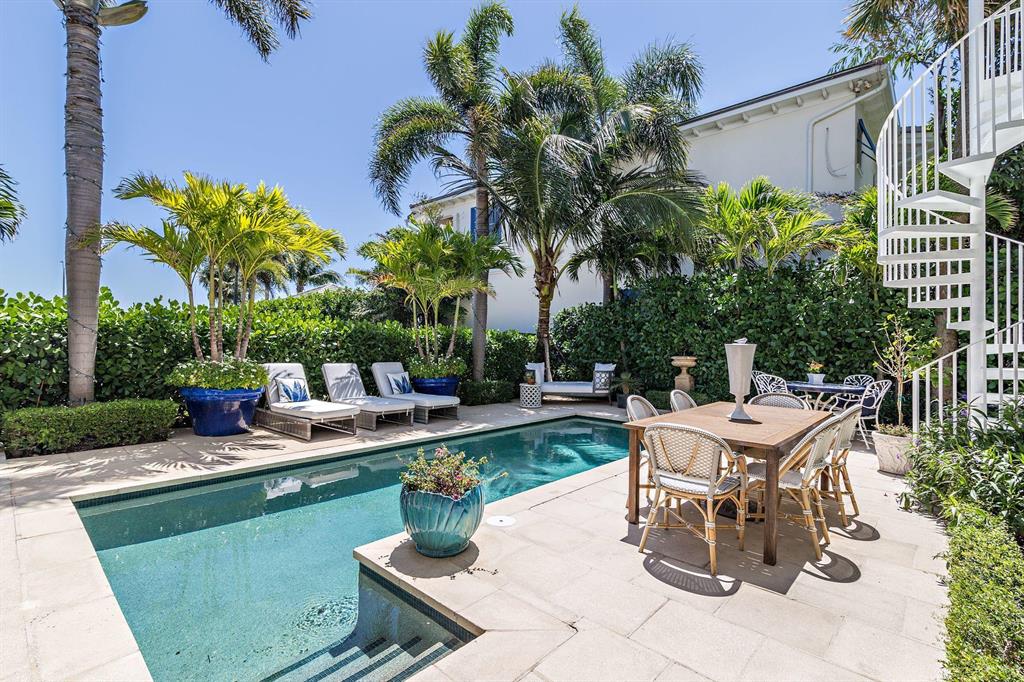 EDGEWATER - Residential