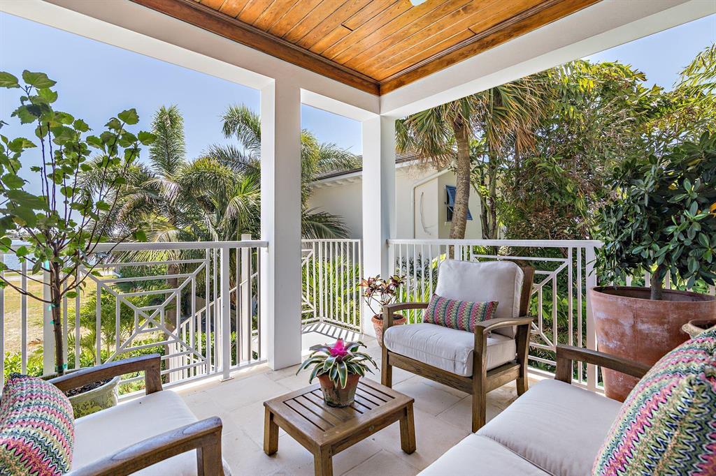 EDGEWATER - Residential