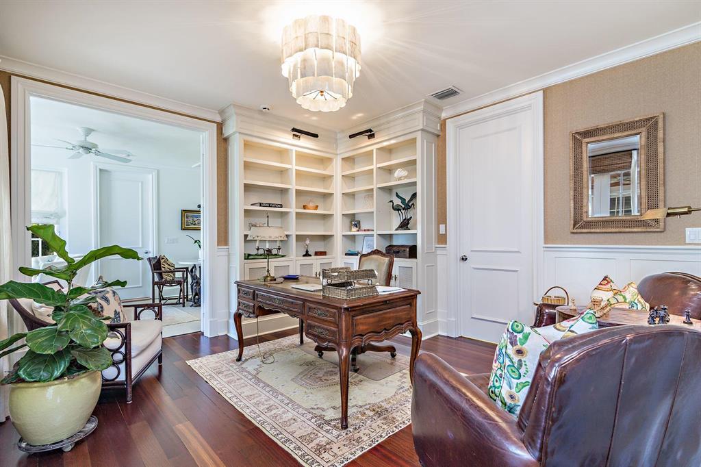 EDGEWATER - Residential