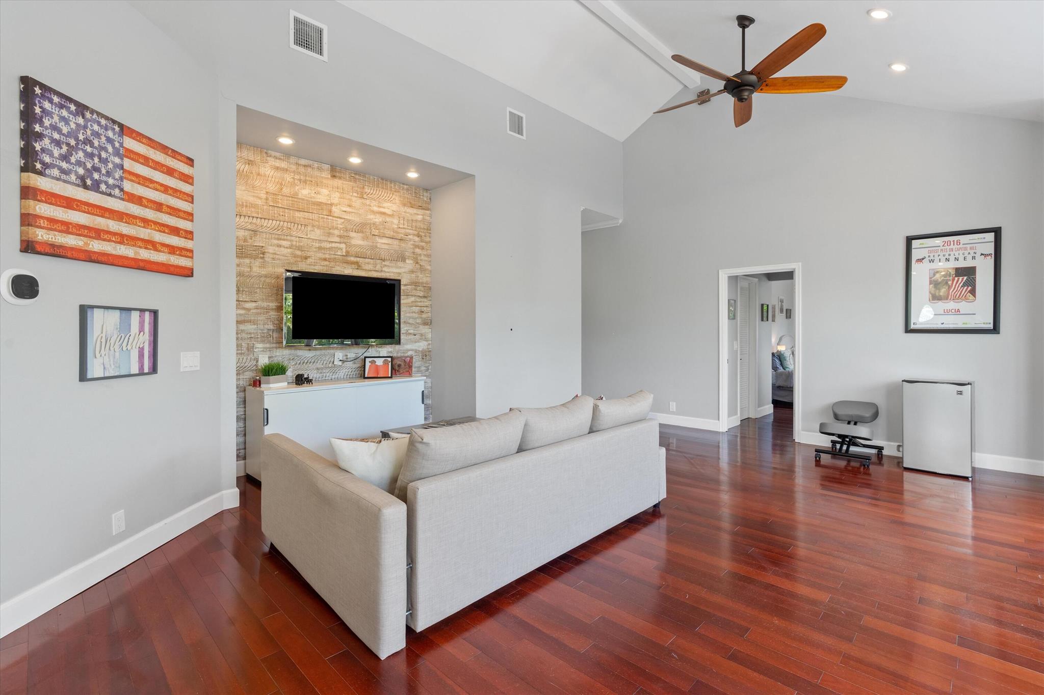 TROPIC ISLE 2ND SEC - Residential