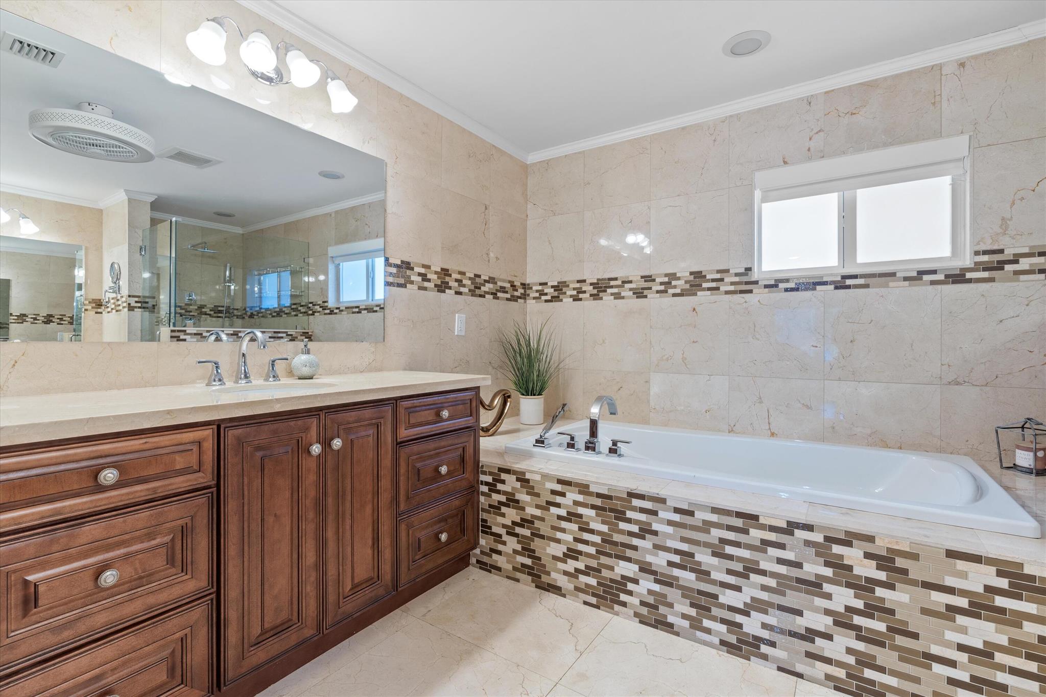 TROPIC ISLE 2ND SEC - Residential