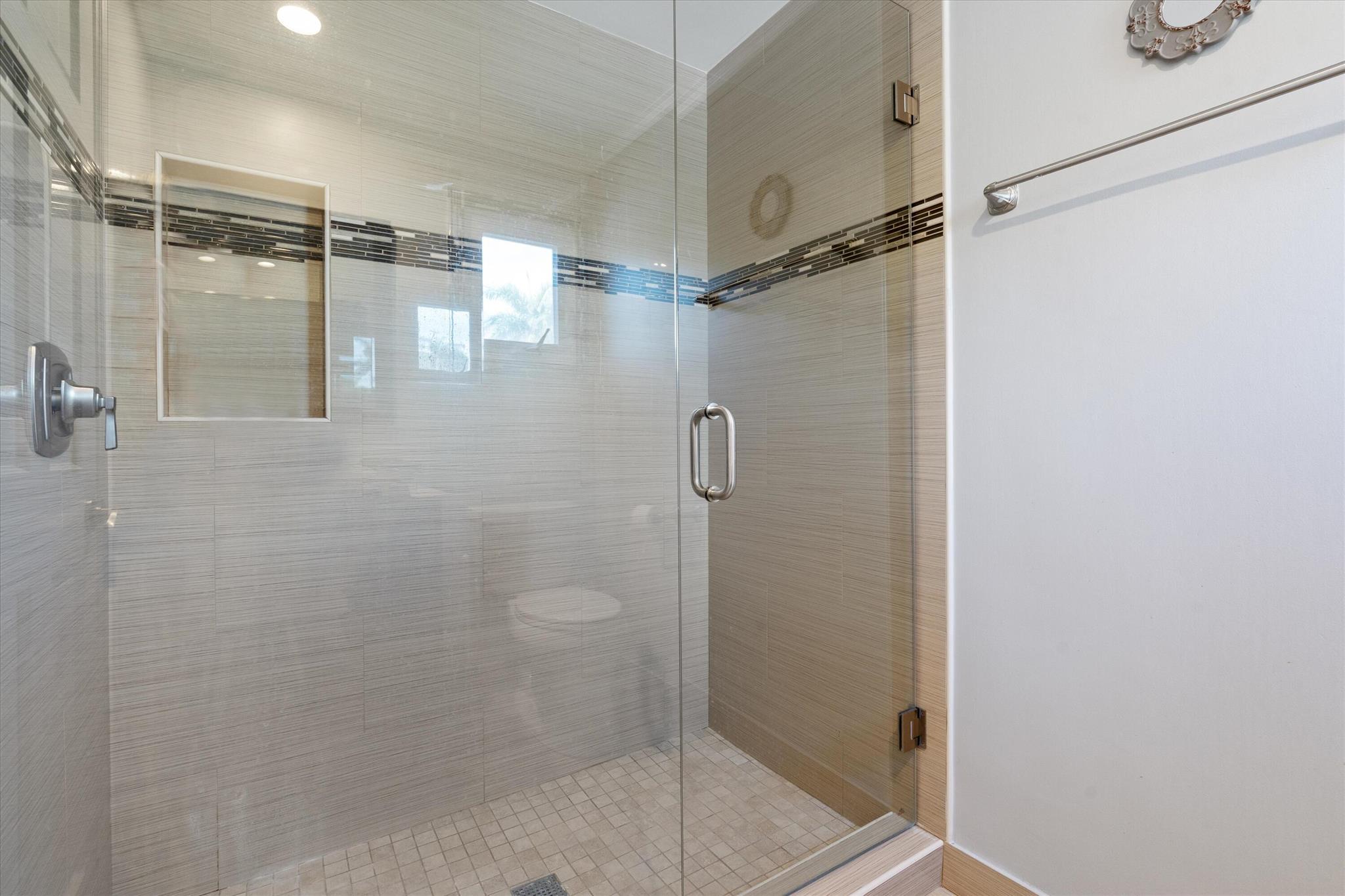 TROPIC ISLE 2ND SEC - Residential