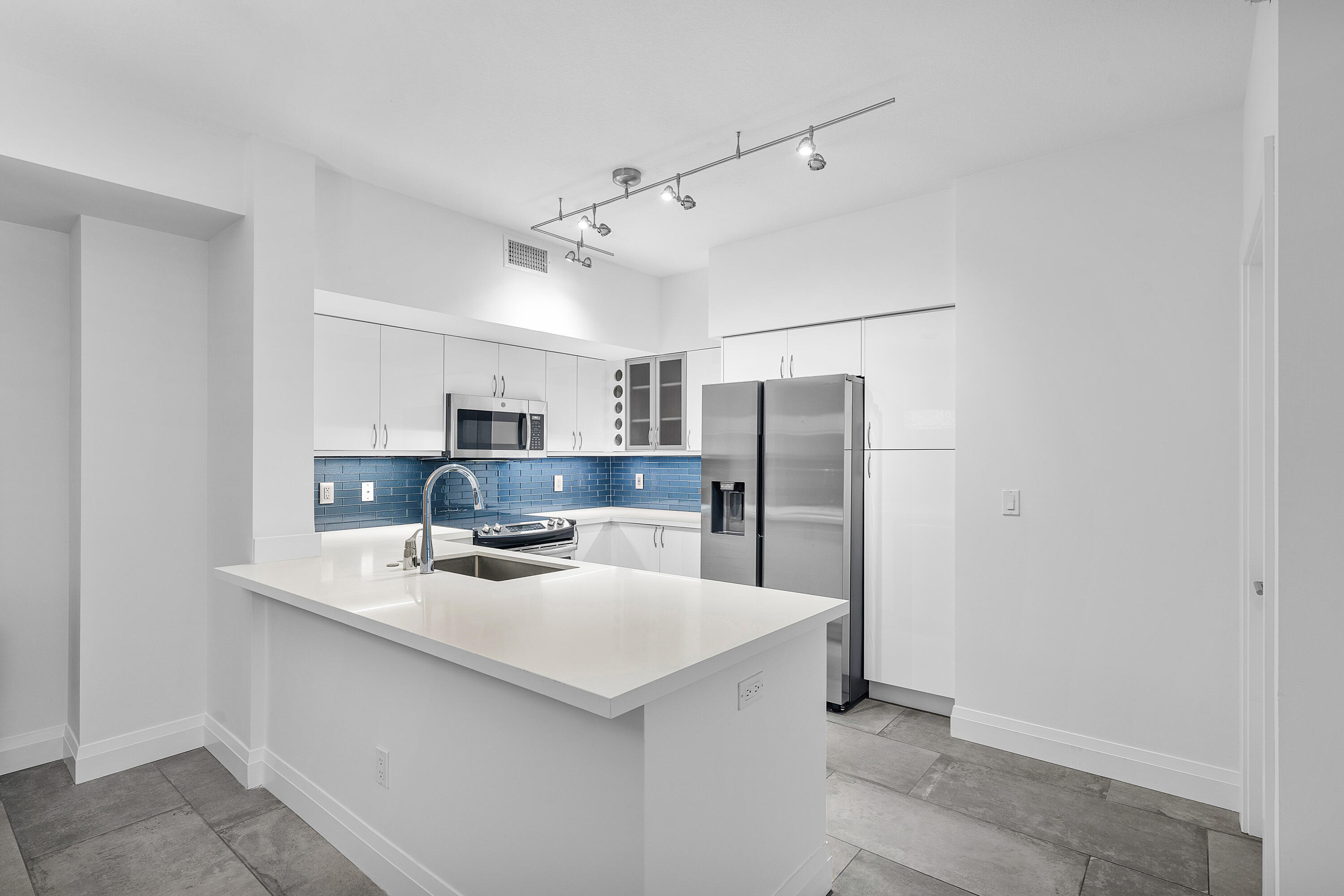 BOCA GRAND CONDO - Residential Lease