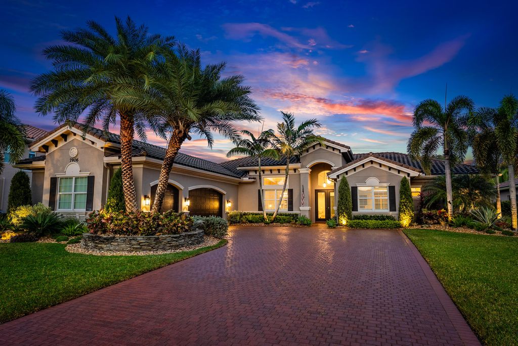 Photo of 7906 Arbor Crest Way, Palm Beach Gardens, FL 33412 (MLS # R10967726)