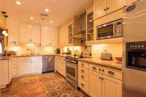 FREY SOPHIA ADD TO DELRAY - Residential Lease