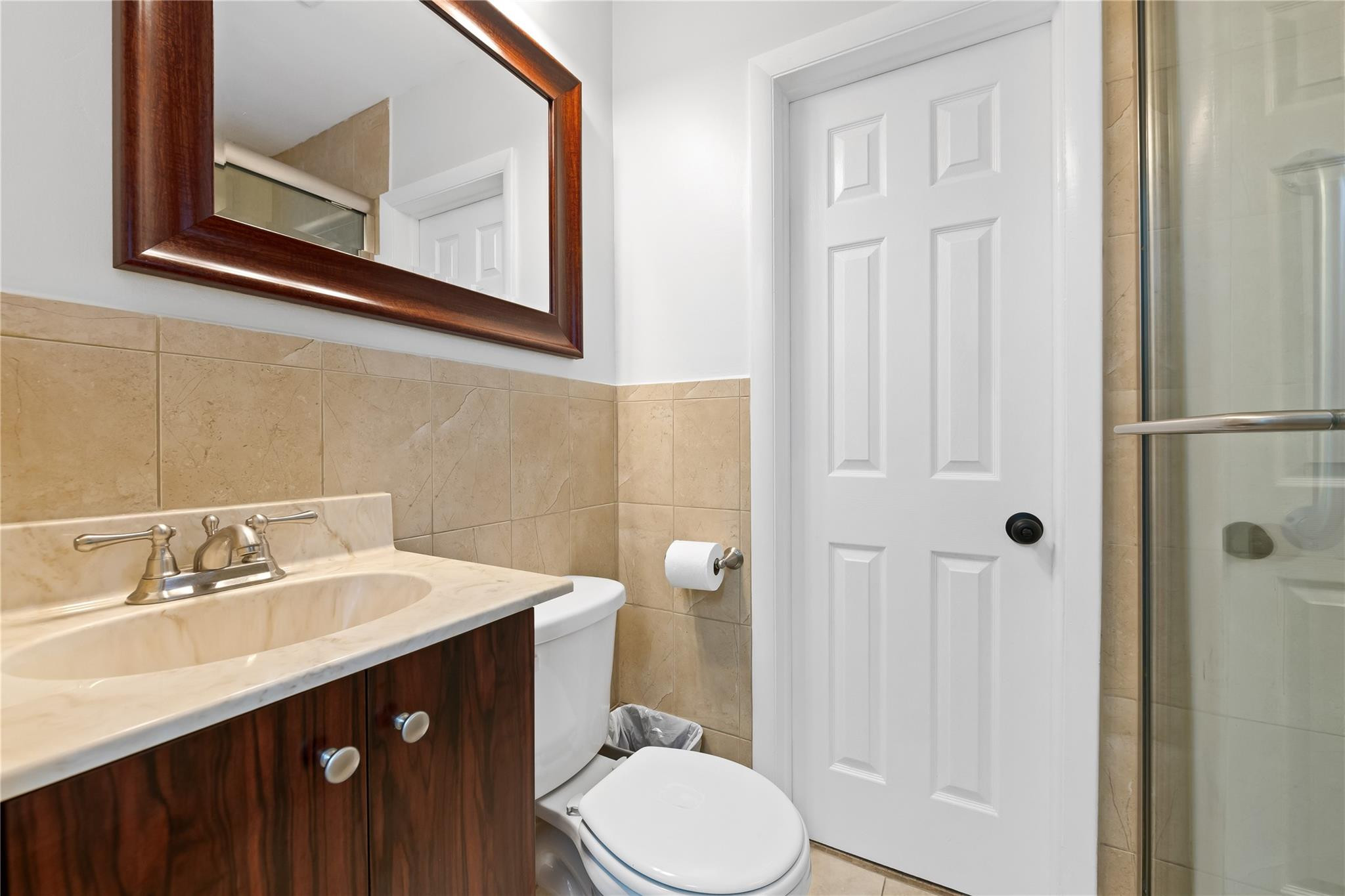 HOLLYWOOD HILLS - Residential