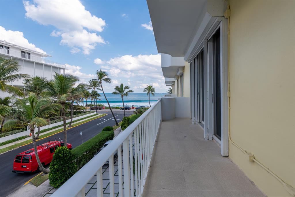 KIRKLAND HOUSE CONDO - Residential