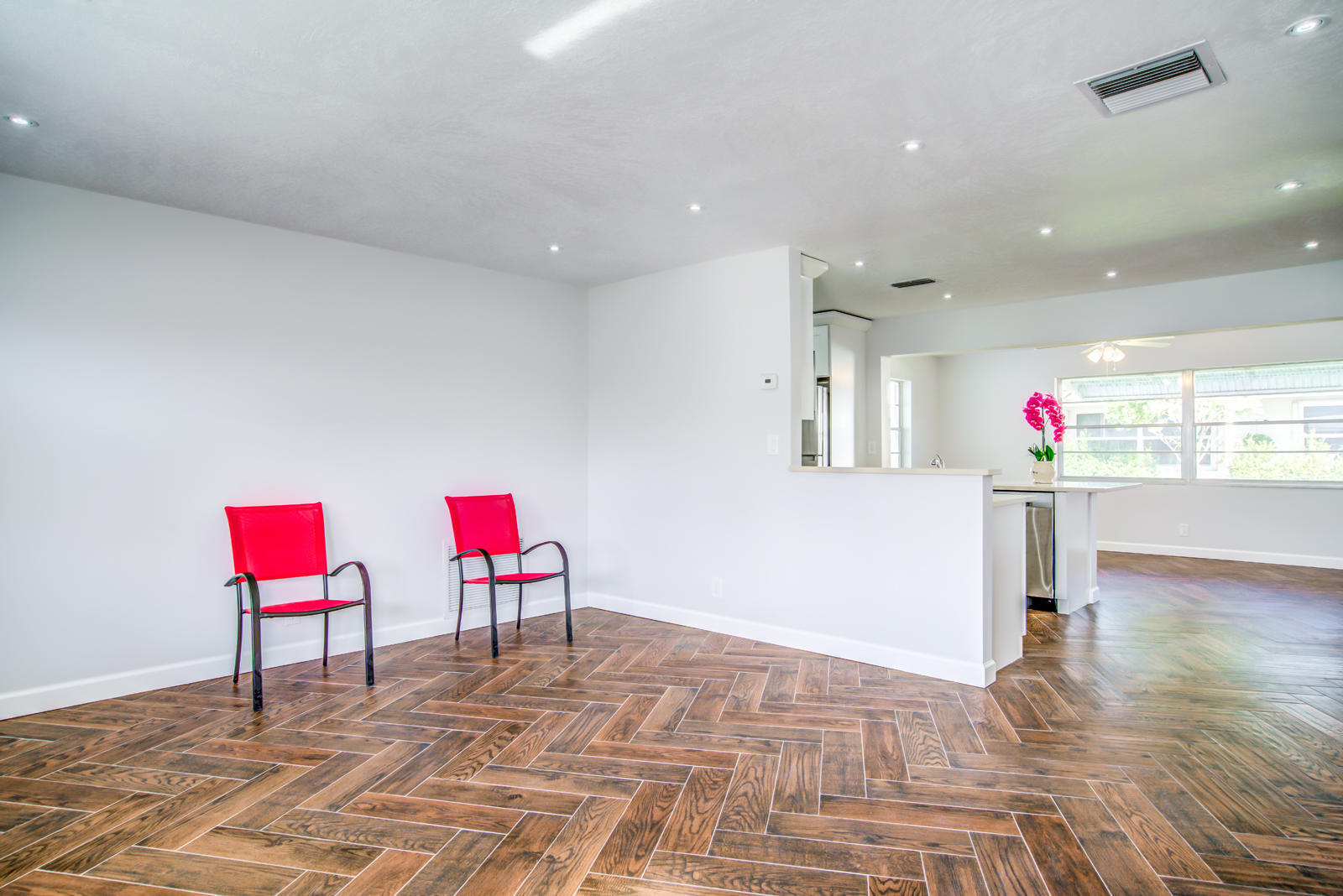 PALM BEACH LEISUREVILLE SEC 3 - Residential