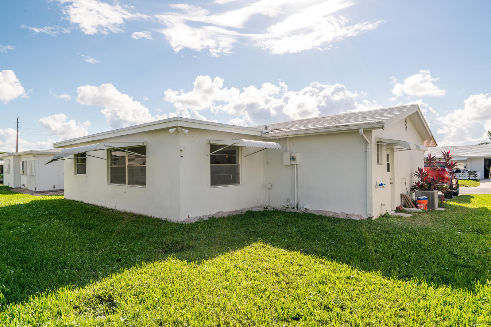 PALM BEACH LEISUREVILLE SEC 3 - Residential