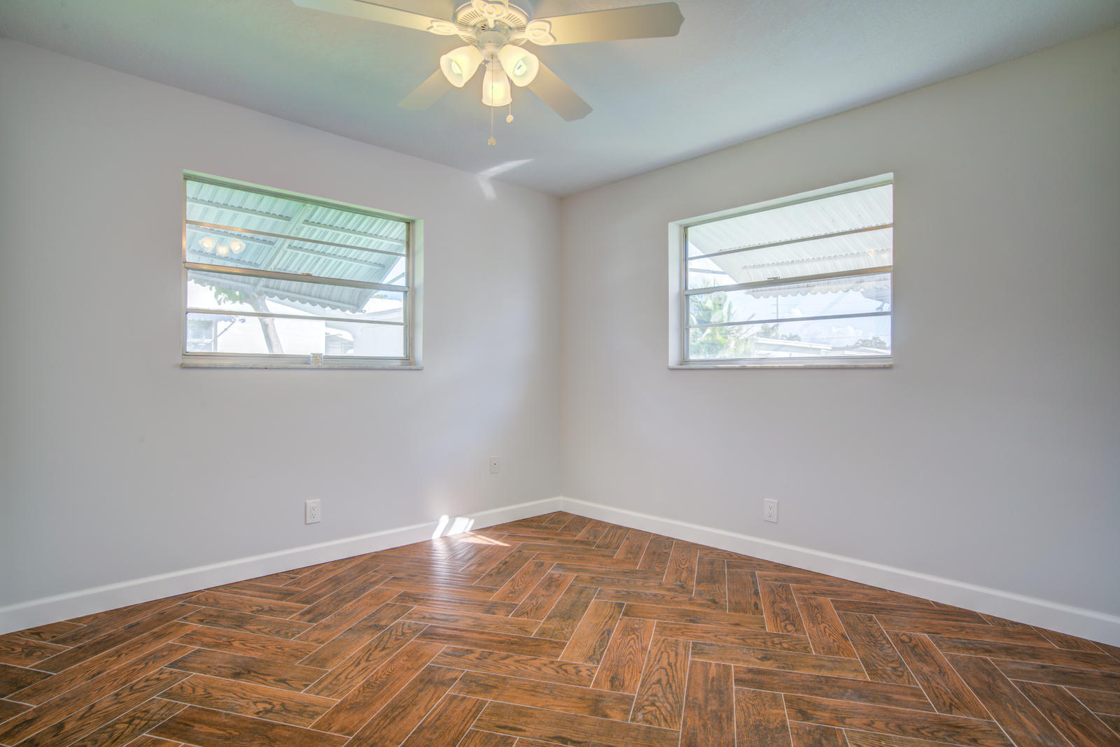 PALM BEACH LEISUREVILLE SEC 3 - Residential