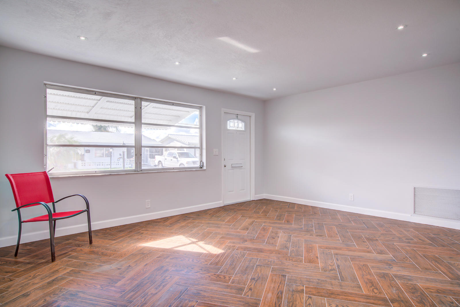 PALM BEACH LEISUREVILLE SEC 3 - Residential