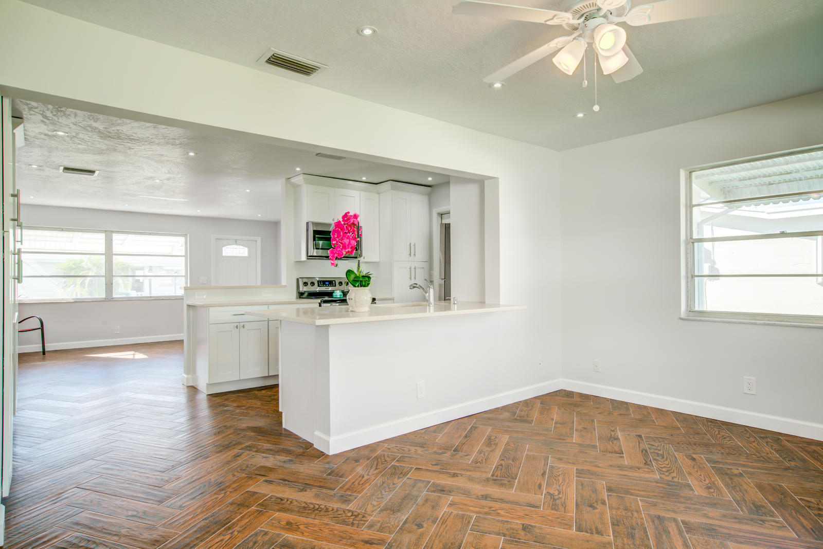 PALM BEACH LEISUREVILLE SEC 3 - Residential