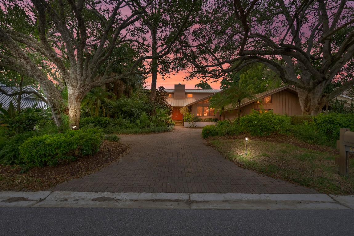 5011 SE Burning Tree Circle