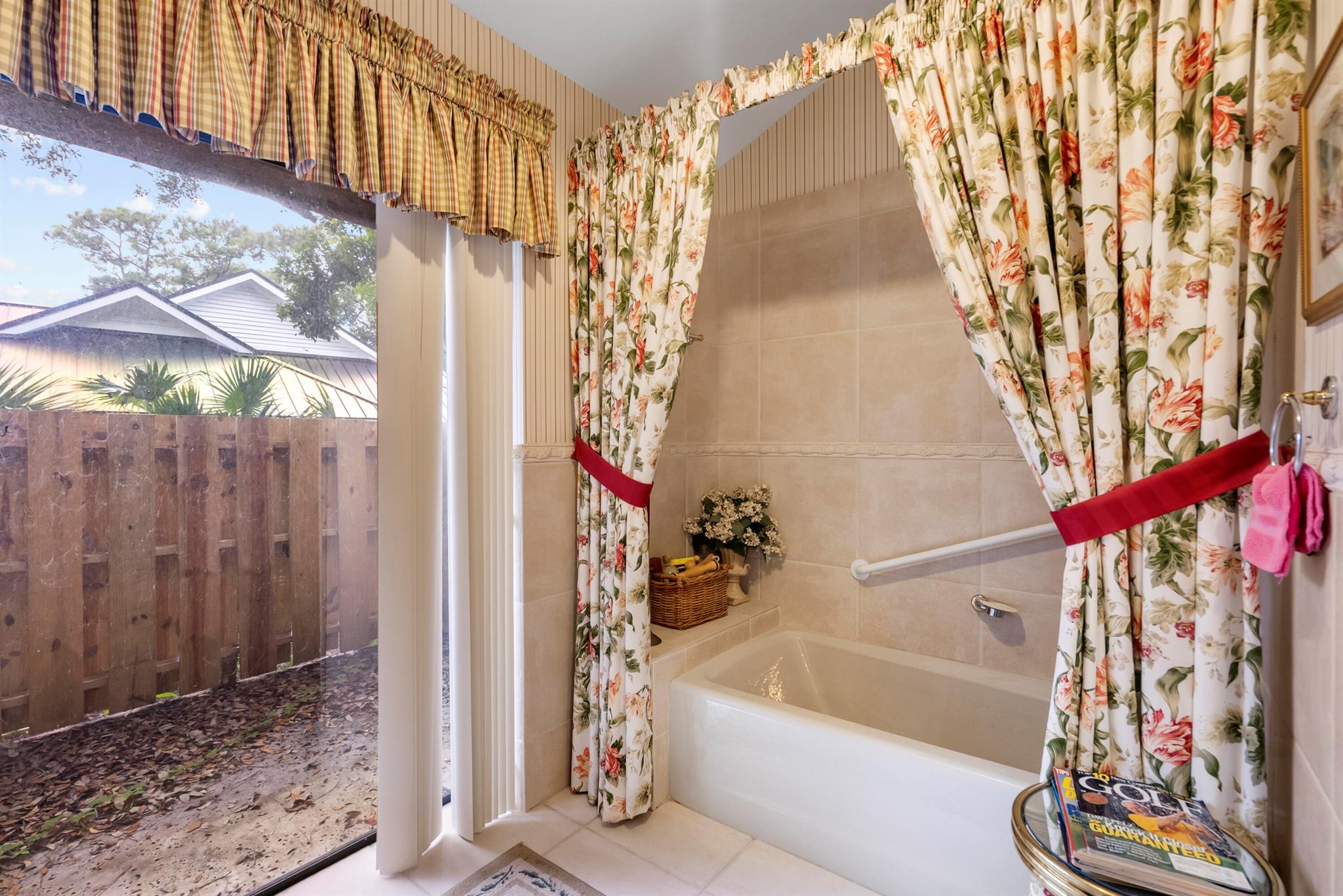 MARINER SANDS COUNTRY CLU - Residential