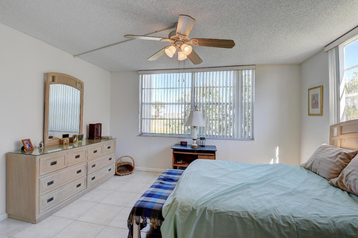 ABBEY VILLAGE - Residential