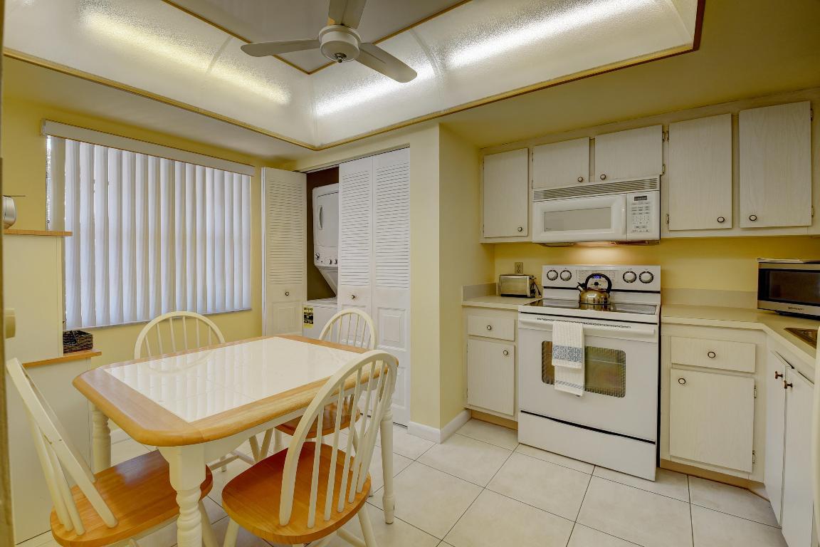 ABBEY VILLAGE - Residential