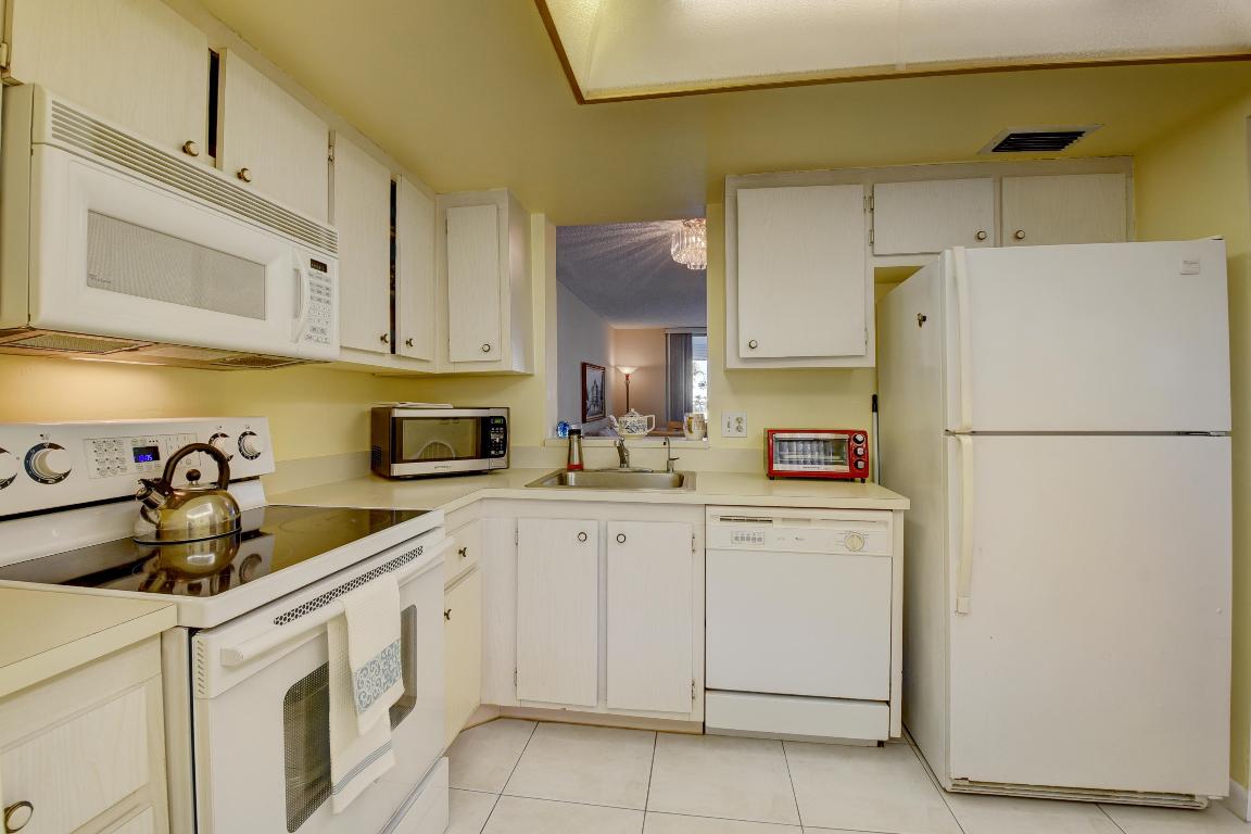 ABBEY VILLAGE - Residential