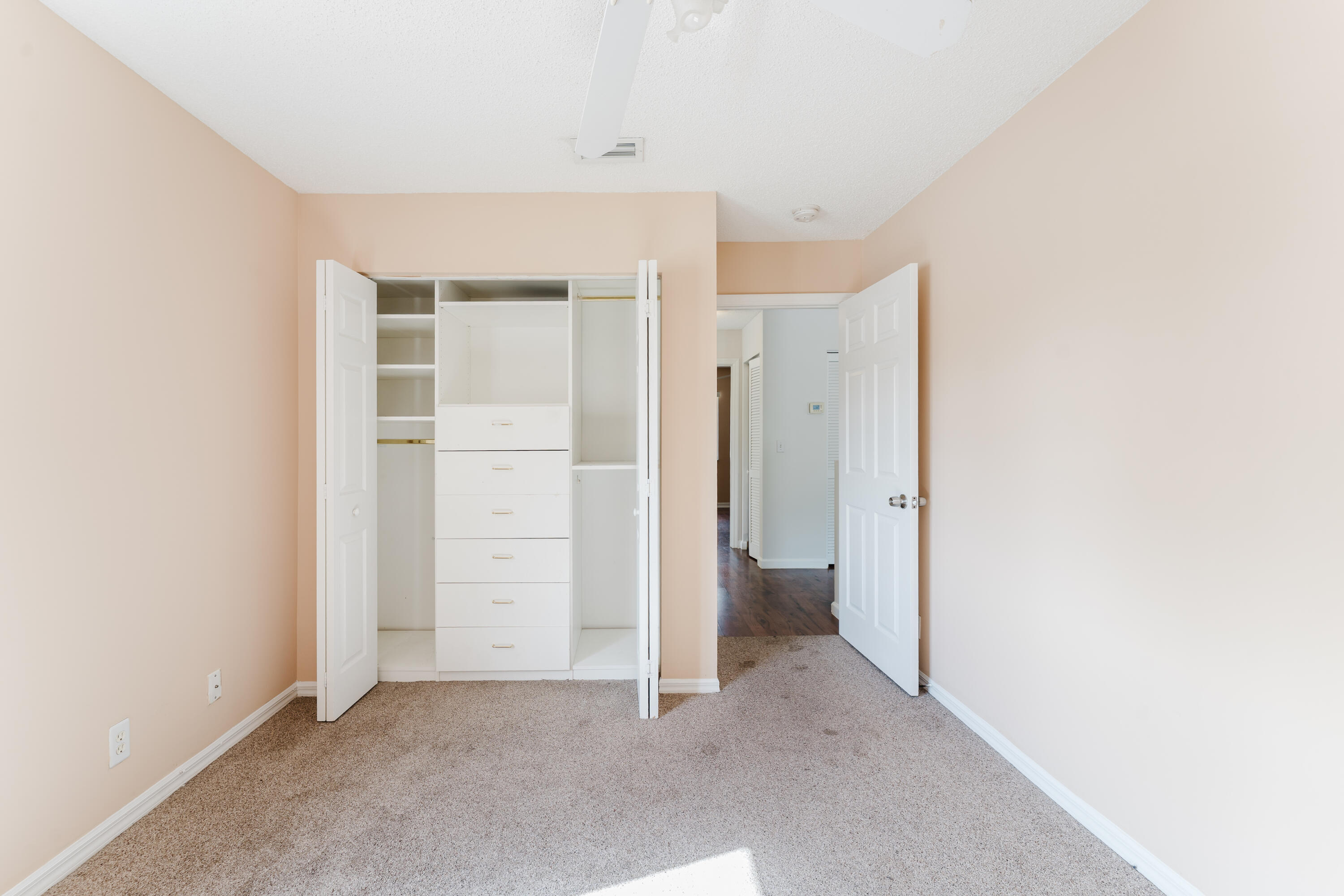 BANYAN TRAILS - Residential Lease