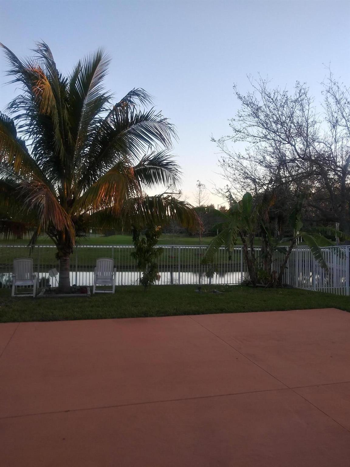 BANYAN TRAILS - Residential Lease