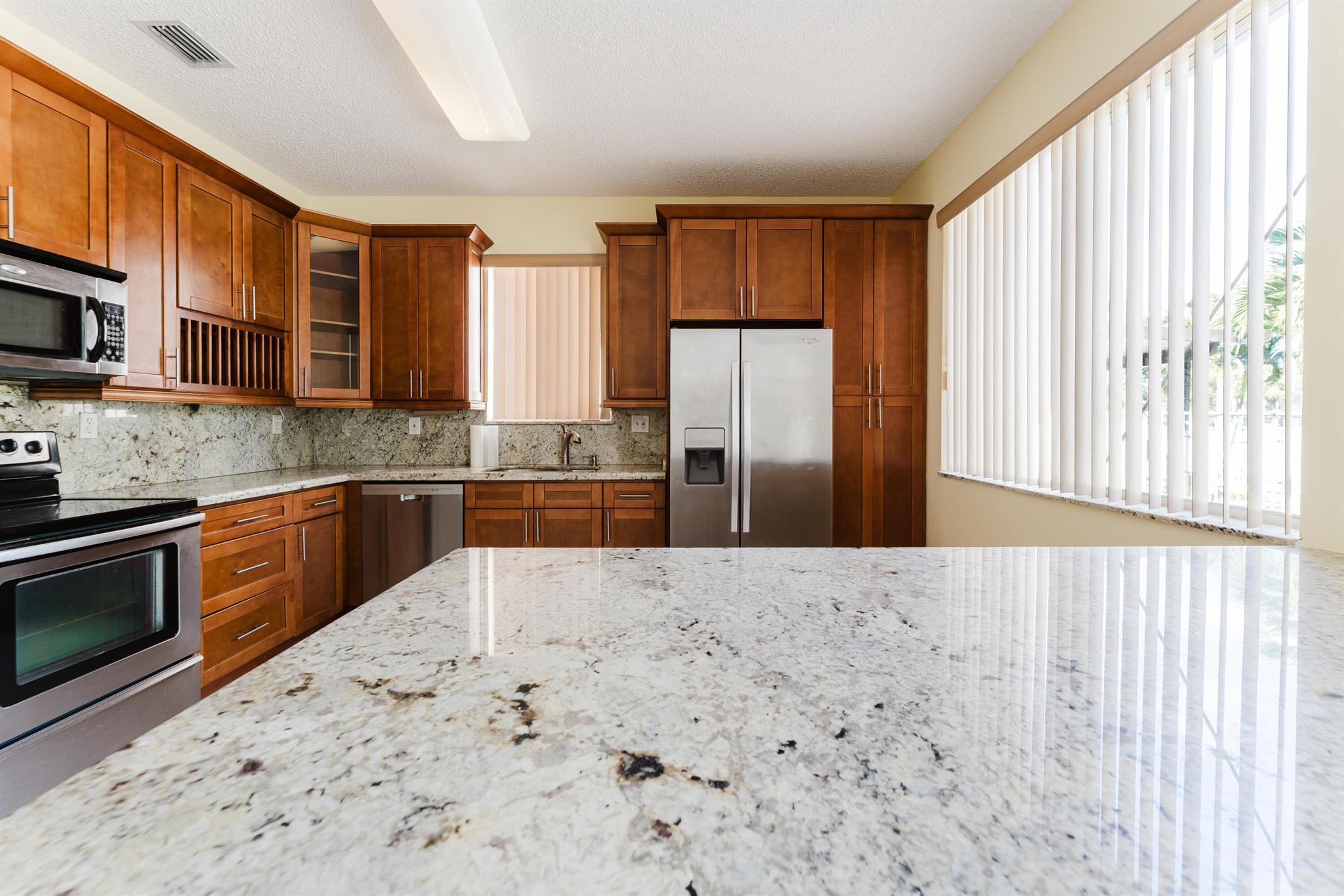 BANYAN TRAILS - Residential Lease