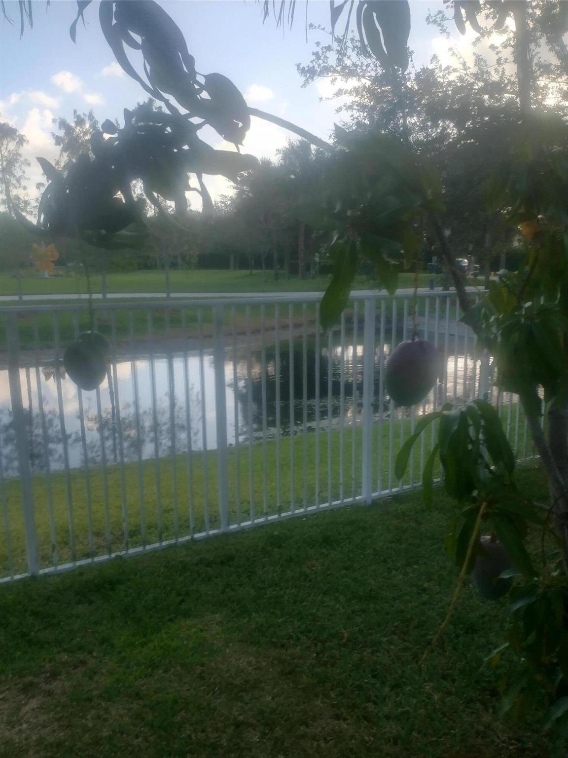 BANYAN TRAILS - Residential Lease