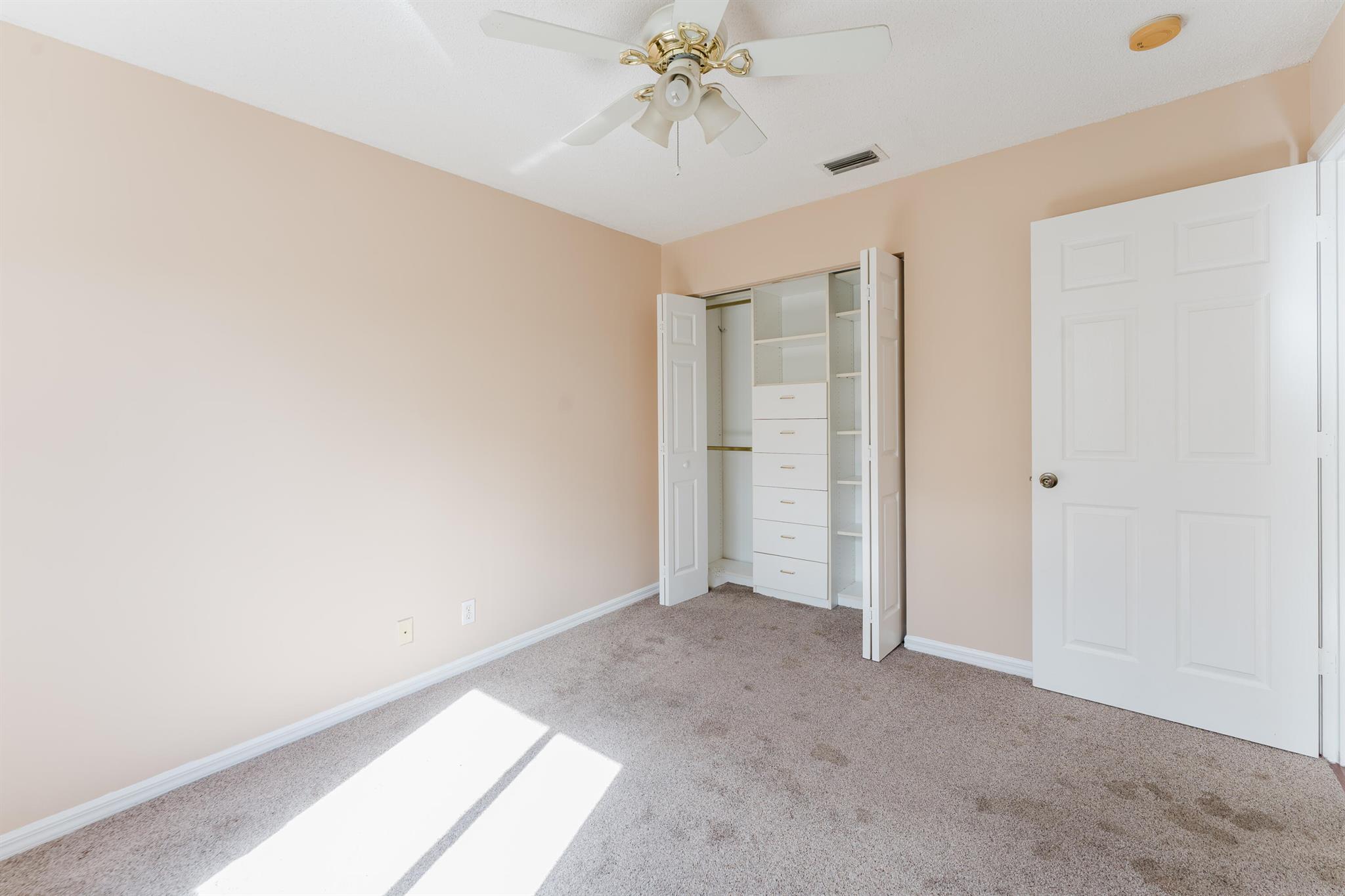 BANYAN TRAILS - Residential Lease