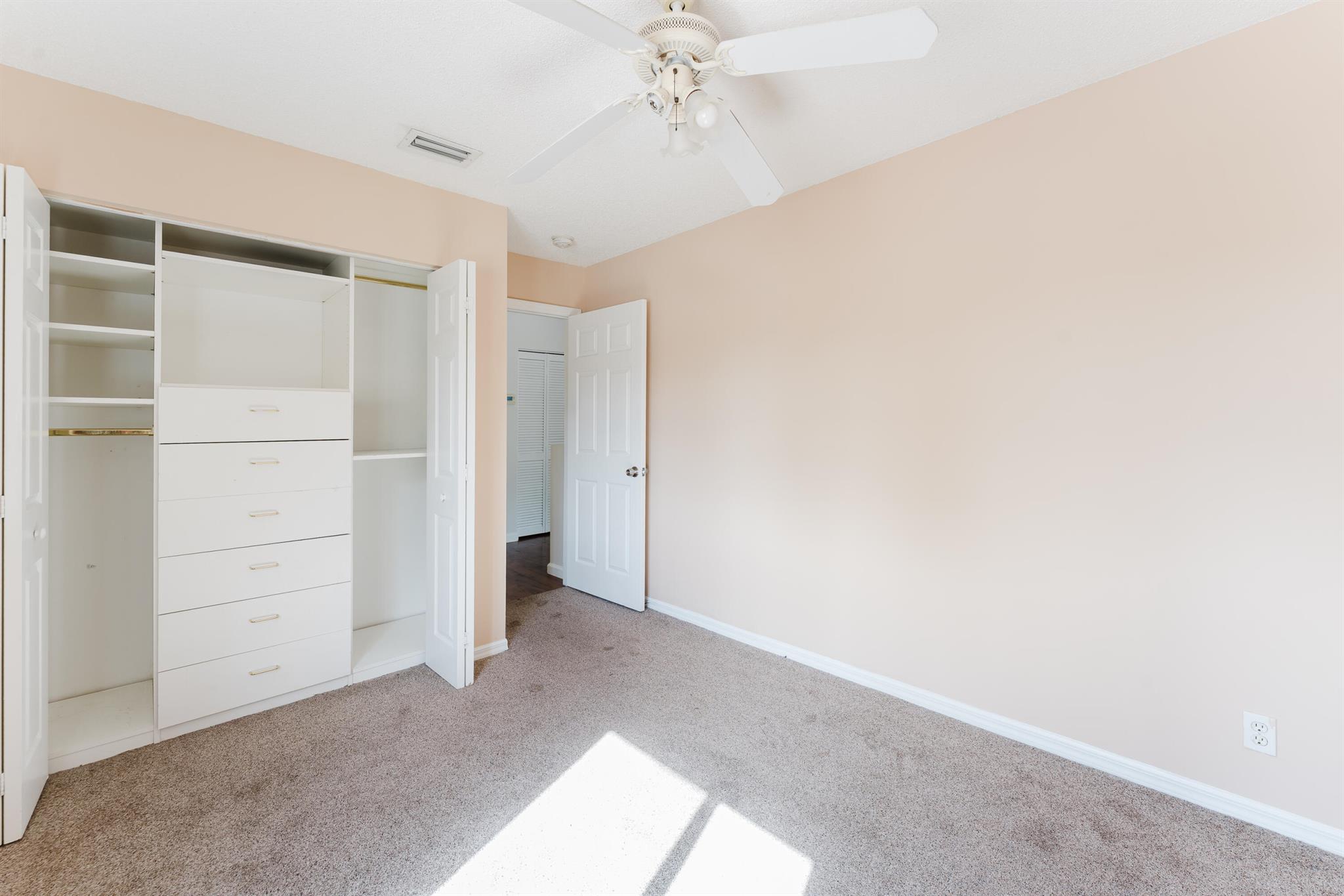 BANYAN TRAILS - Residential Lease