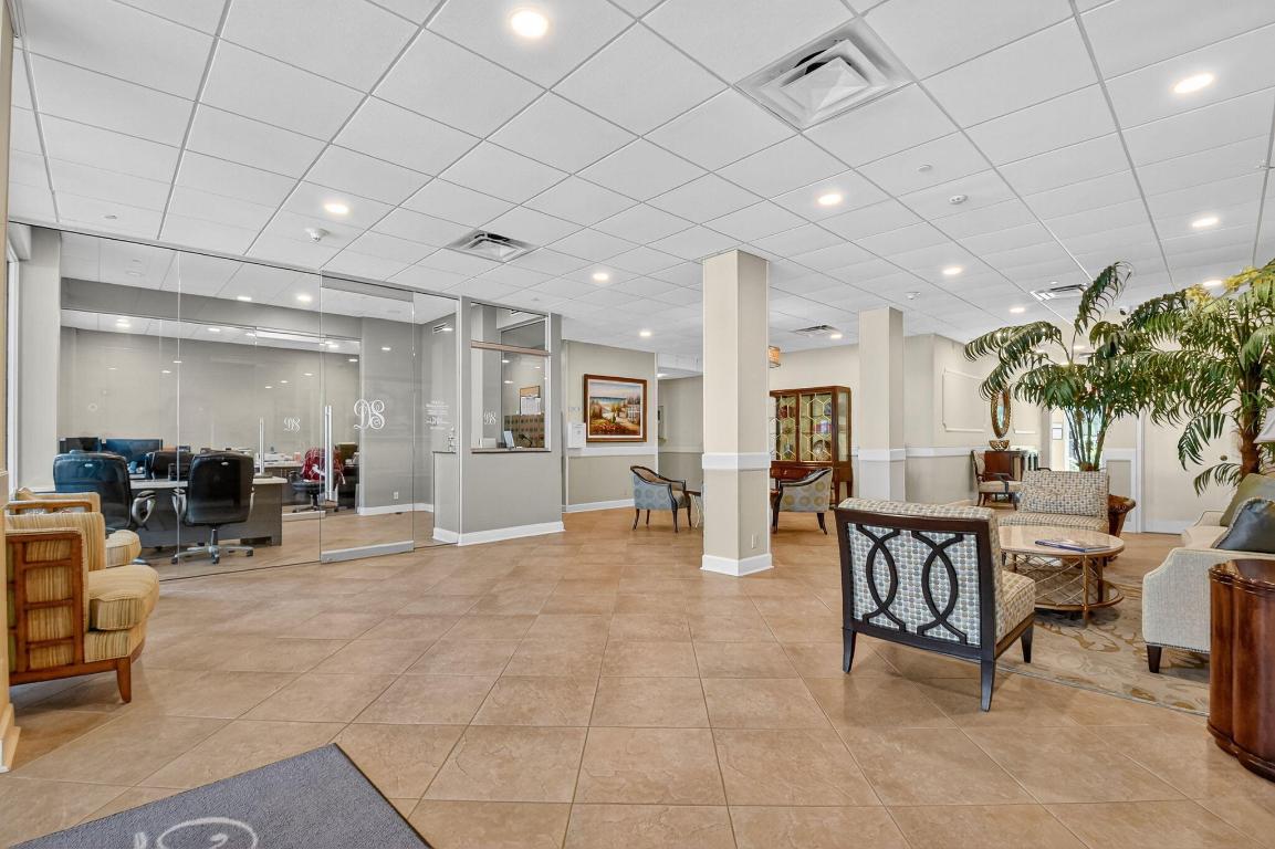 DELRAY SUMMIT CONDO - Residential Lease