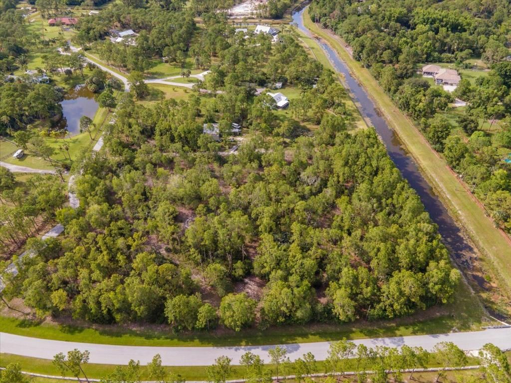 Photo of 14600 Peace River Way, Palm Beach Gardens, FL 33418 (MLS # R11048144)