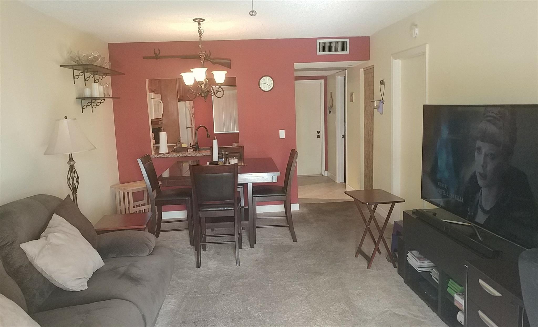 9230 Lagoon Pl 406