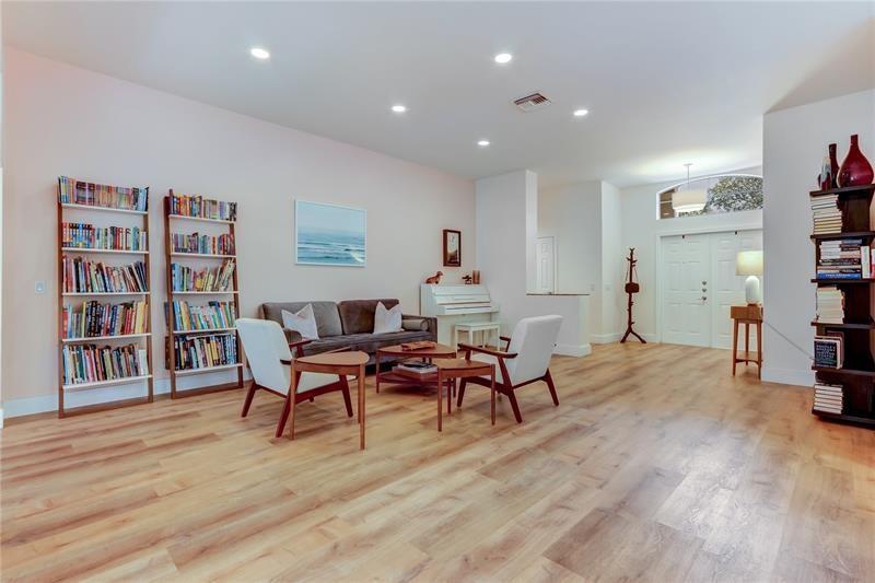 Laurel Ridge - Residential