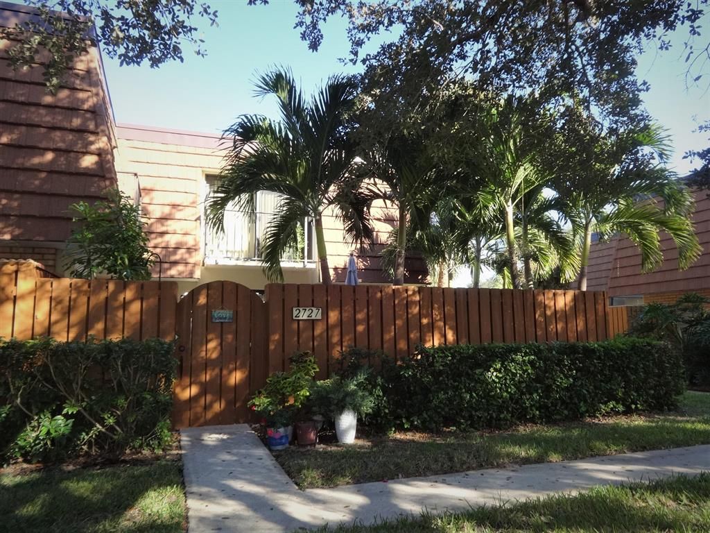 Photo of 2727 27th Court, Jupiter, FL 33477 (MLS # R10762981)