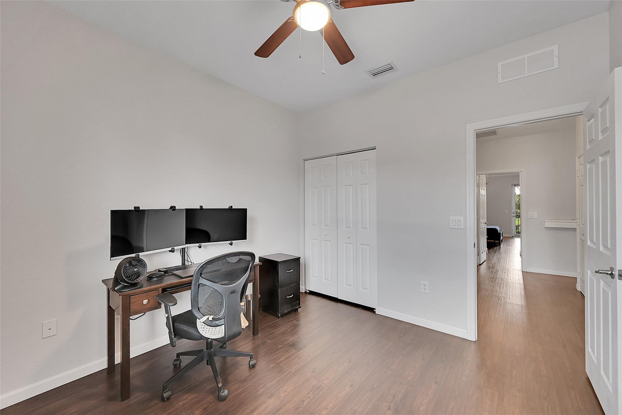 Paloma Lakes - Residential