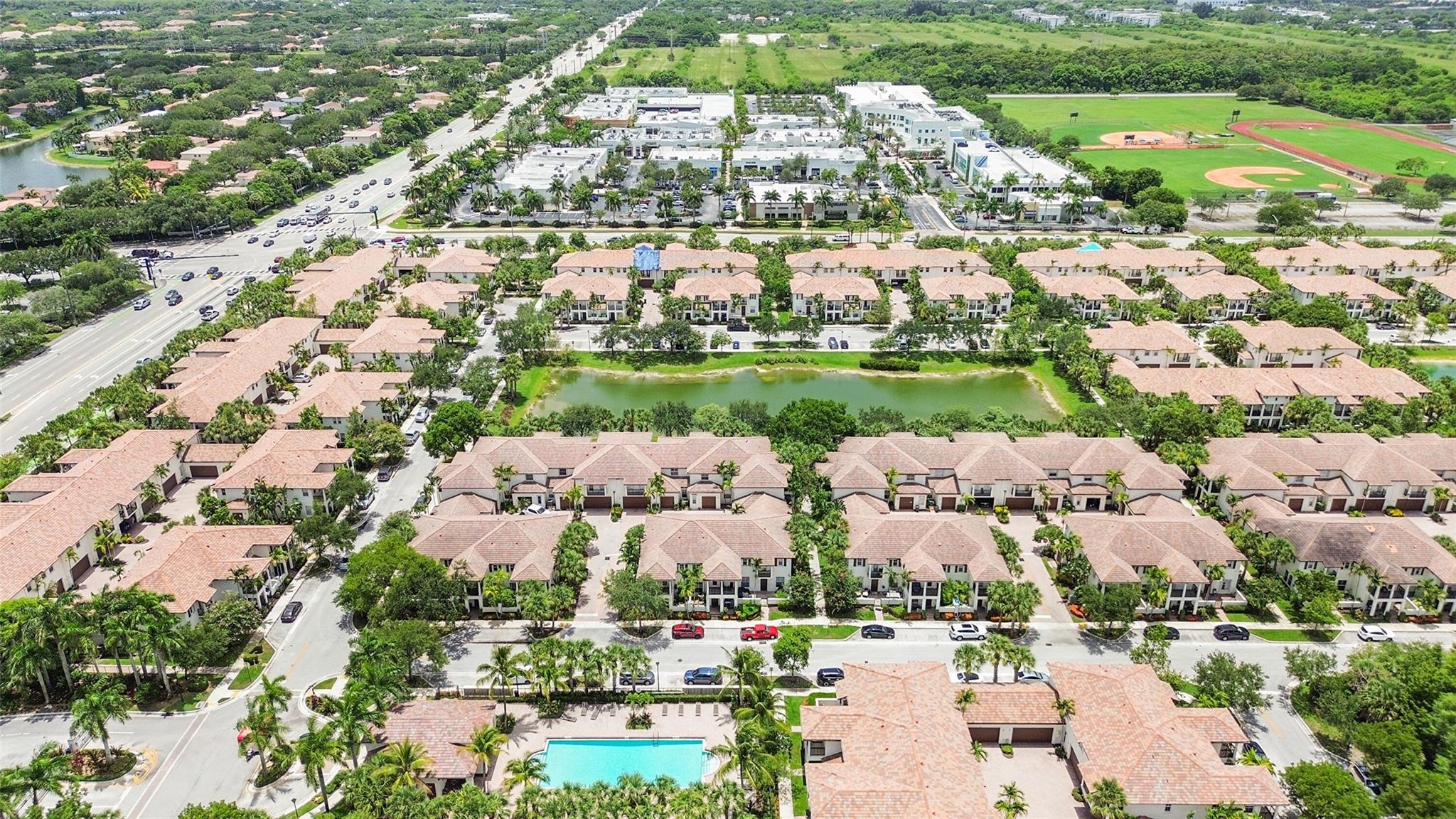 Paloma Lakes - Residential