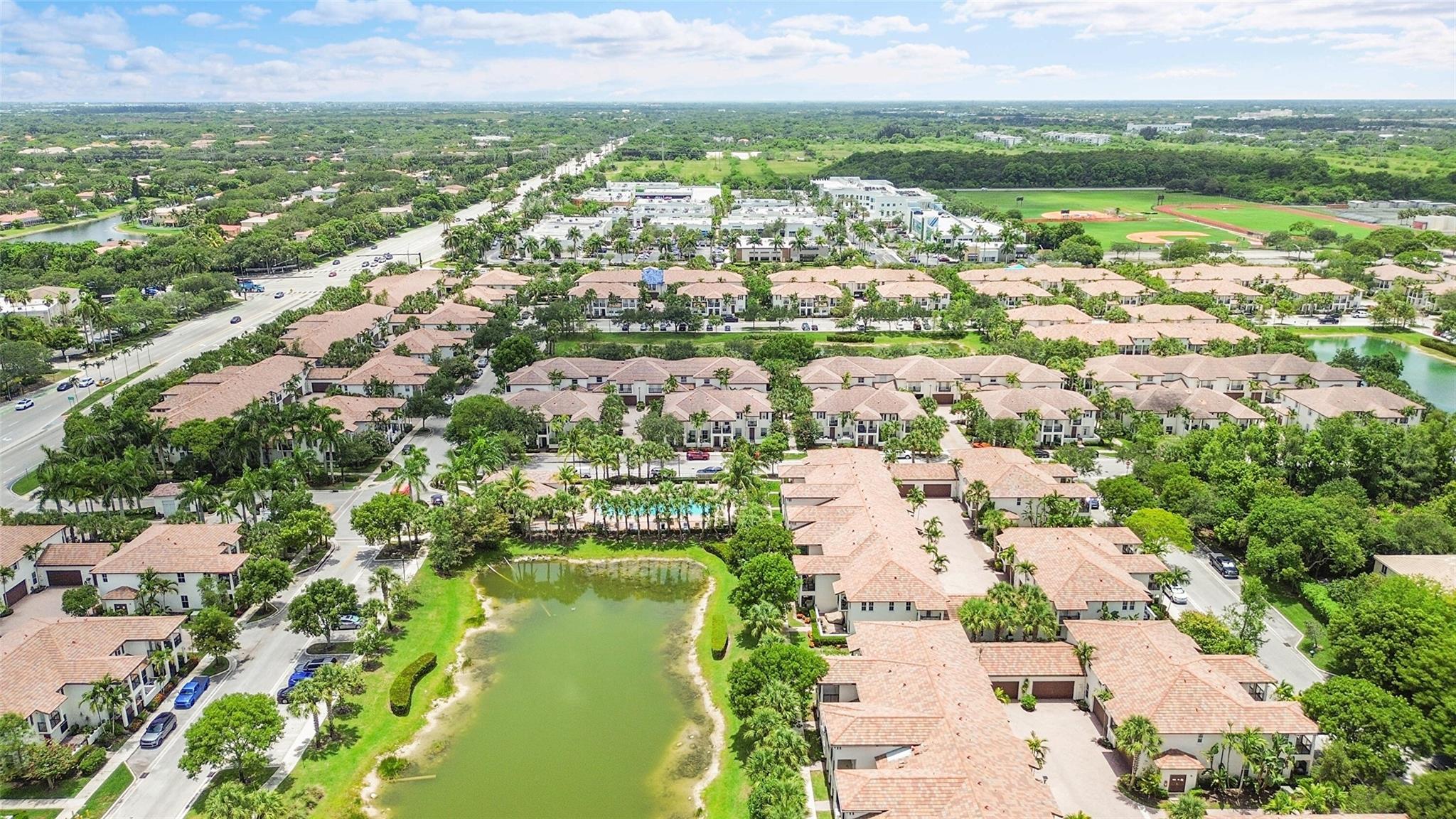 Paloma Lakes - Residential