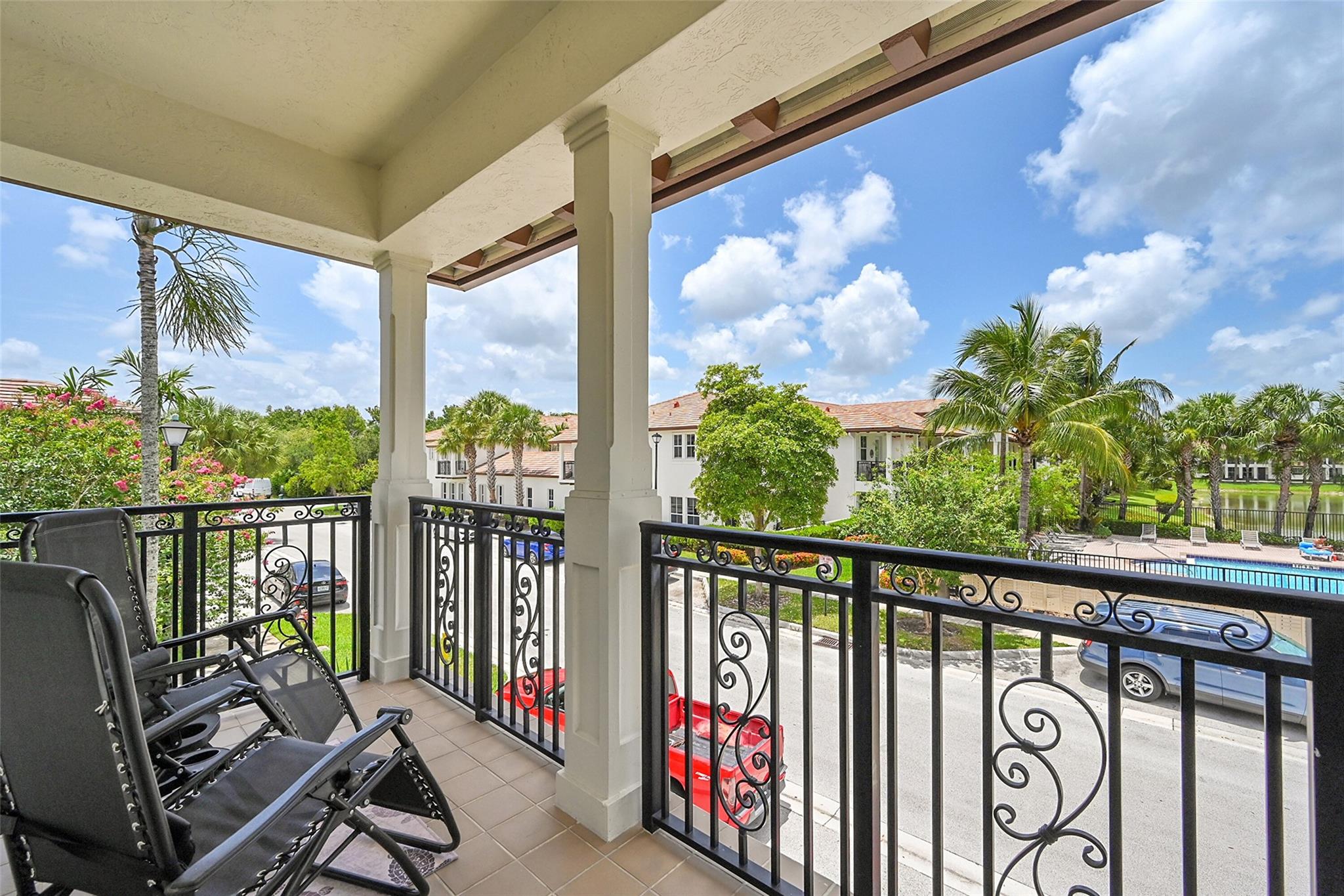 Paloma Lakes - Residential