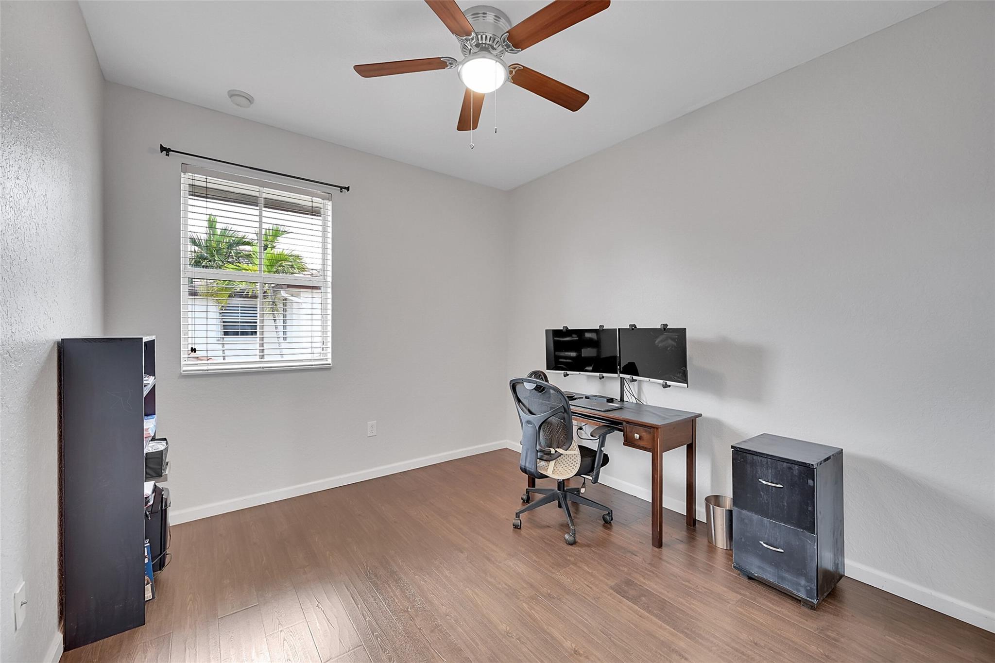 Paloma Lakes - Residential