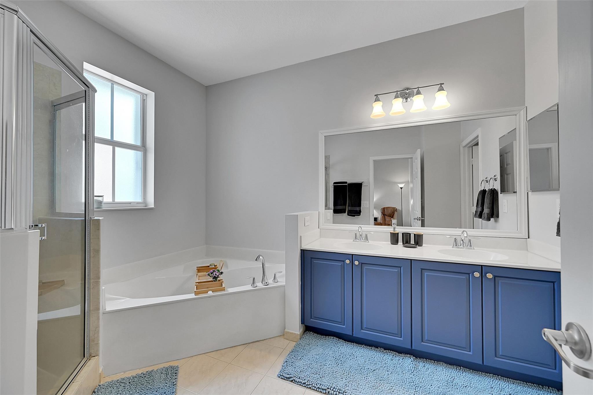 Paloma Lakes - Residential