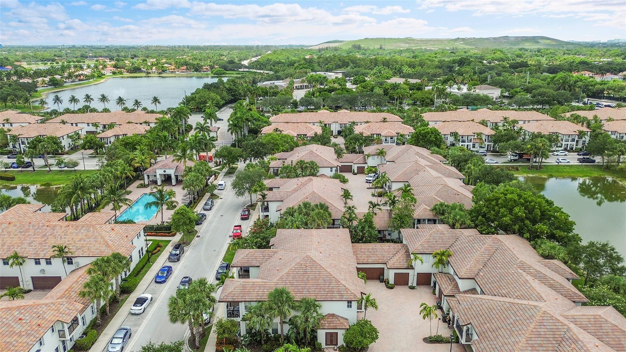 Paloma Lakes - Residential