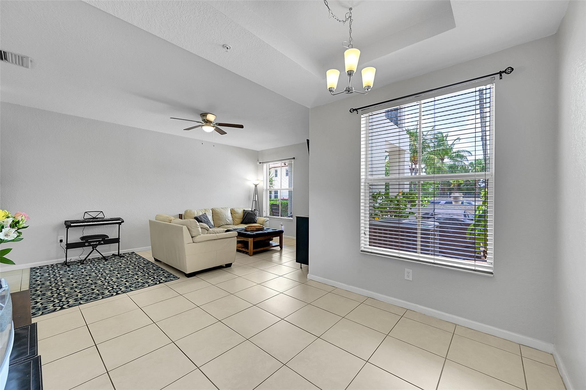Paloma Lakes - Residential