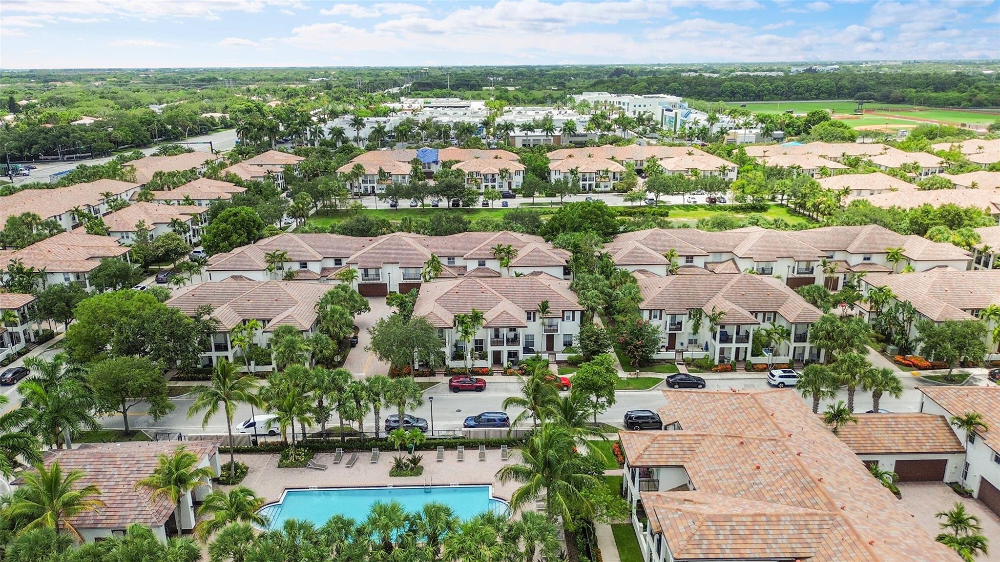 Paloma Lakes - Residential