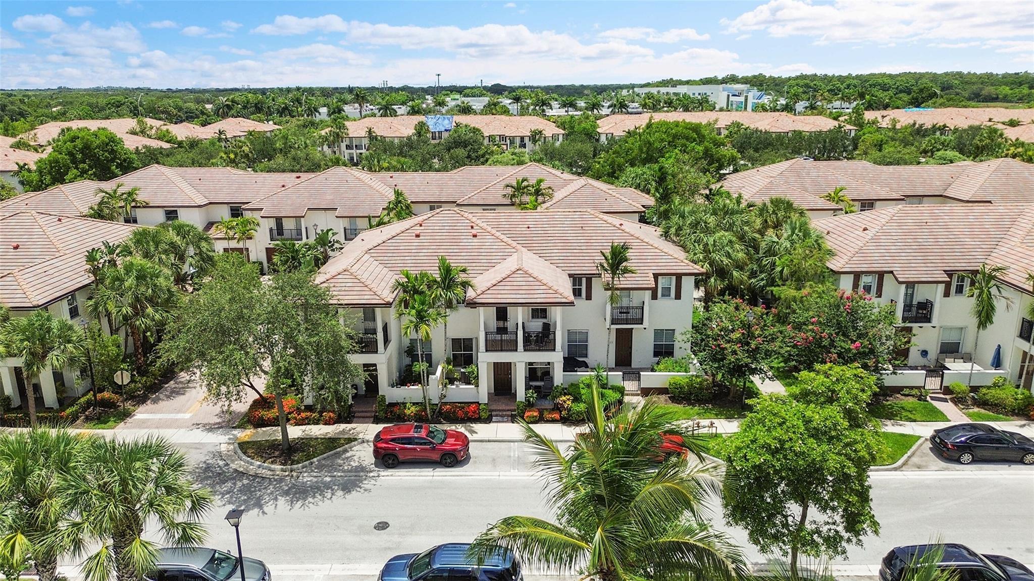 Paloma Lakes - Residential